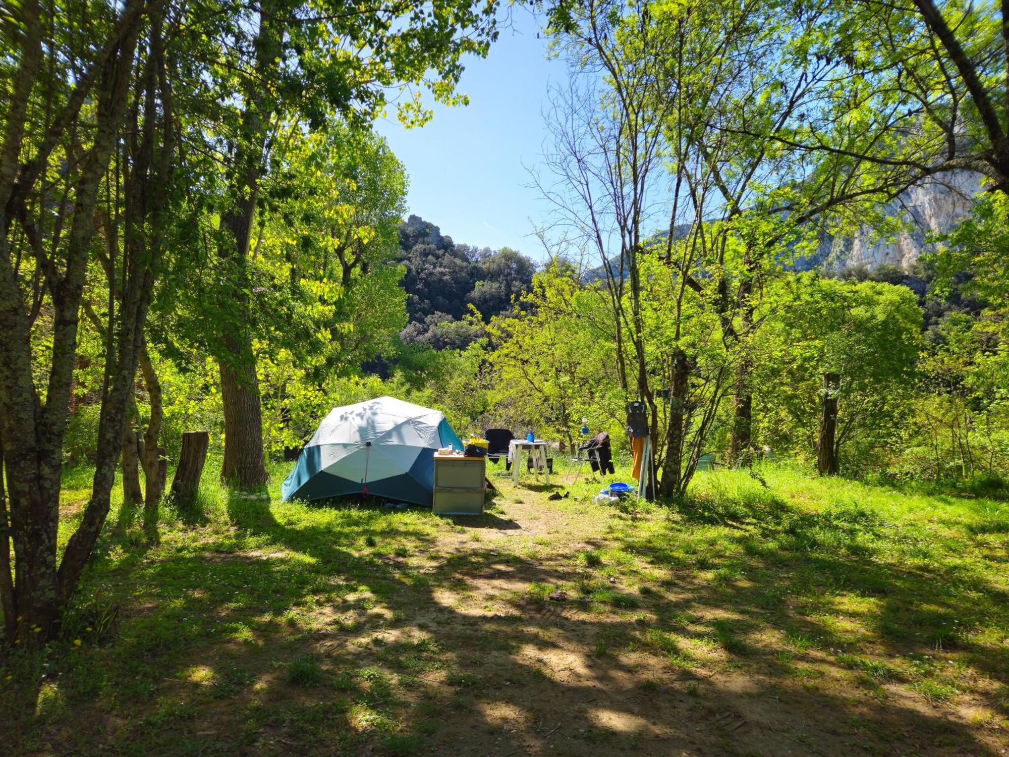 Camping Le Camp Des Gorges Hotel Vallon-Pont-dʼArc Esterno foto